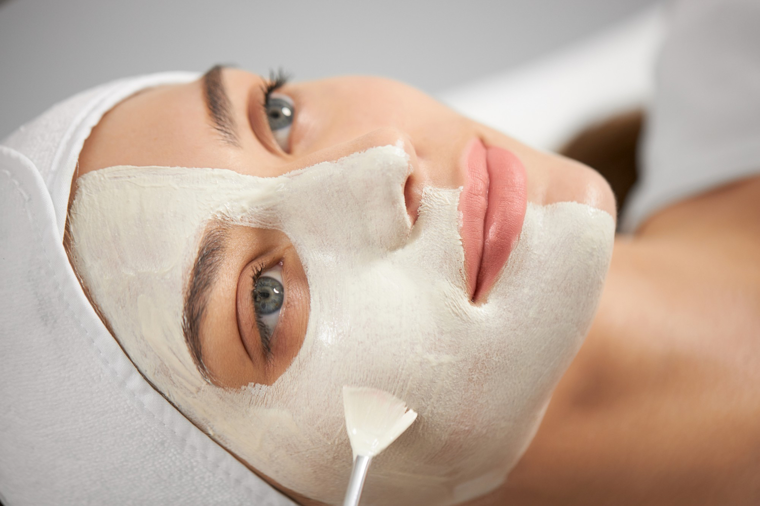 Peeling visage pour éclat du teint et peau lissée